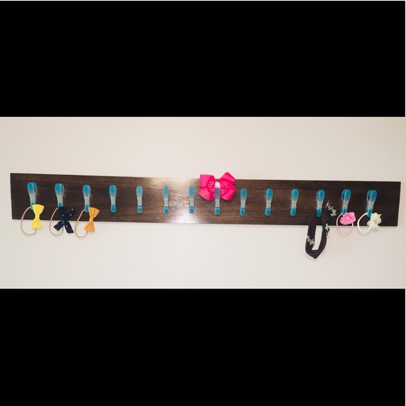 bow and headband holder